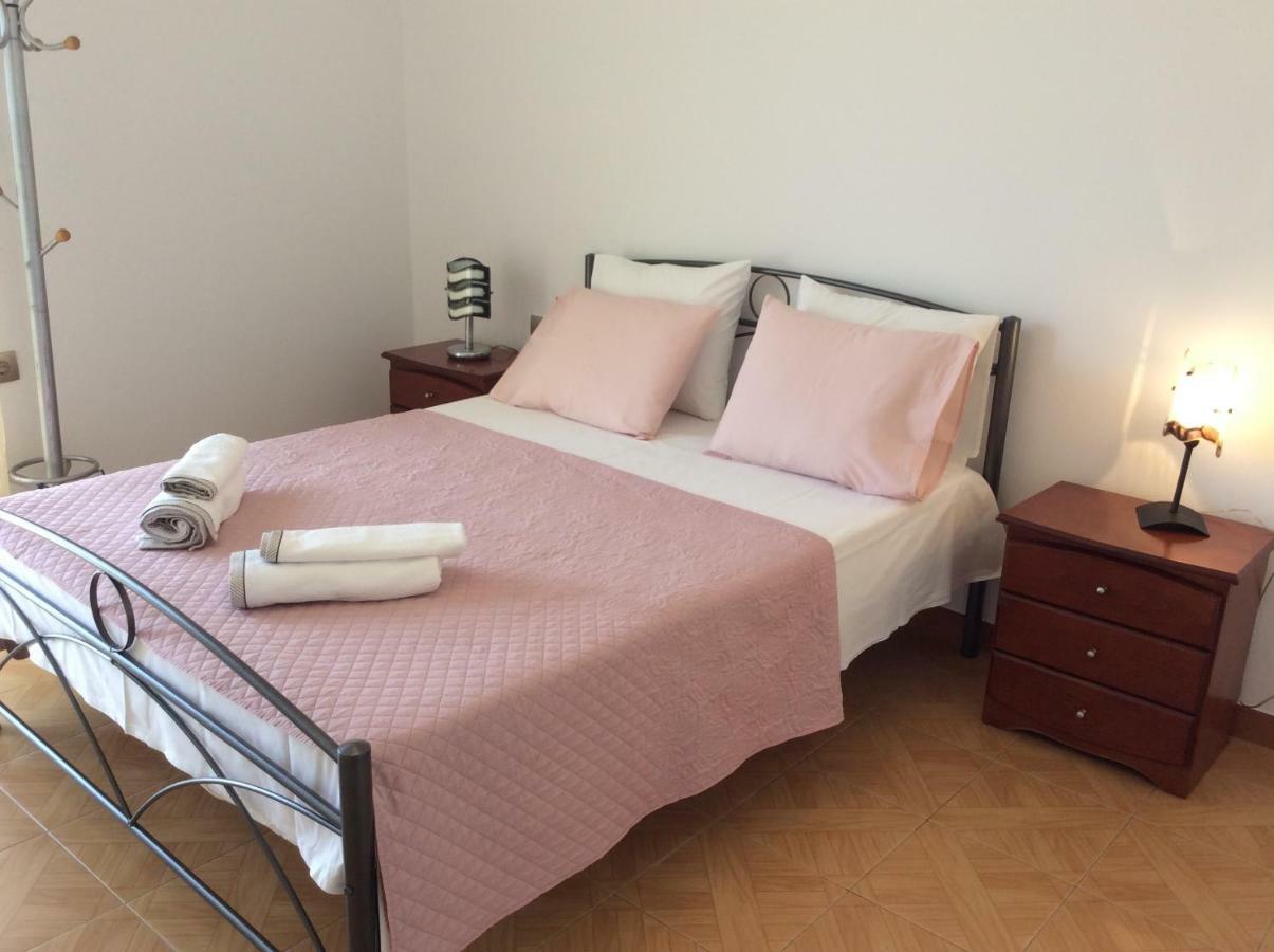 Comfort Apartment In Preveza Bagian luar foto